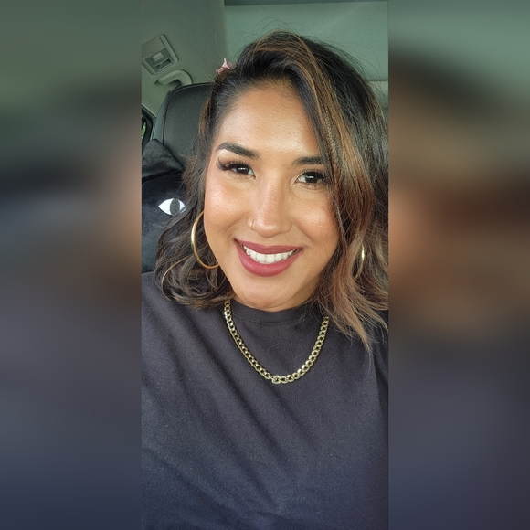 CHECK OUT MY CLOSET! MORE ITEMS COMING SOON! - Picture 4 of 4